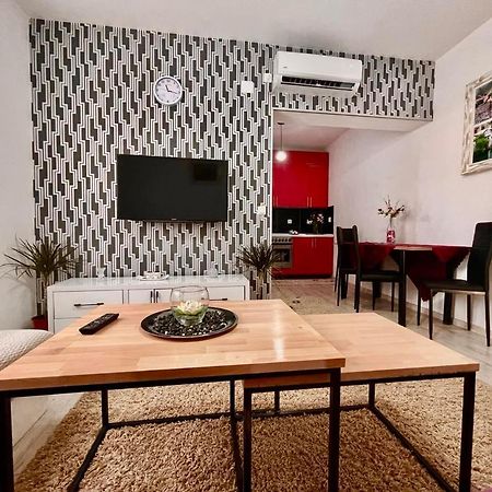 Apartment Adel Мостар Екстер'єр фото