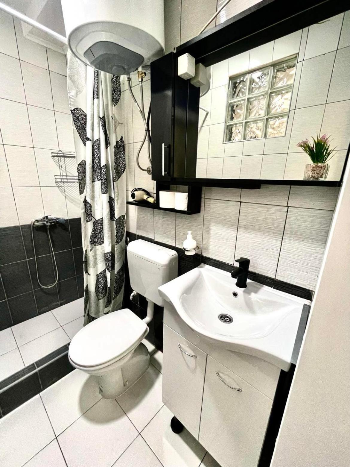 Apartment Adel Мостар Екстер'єр фото