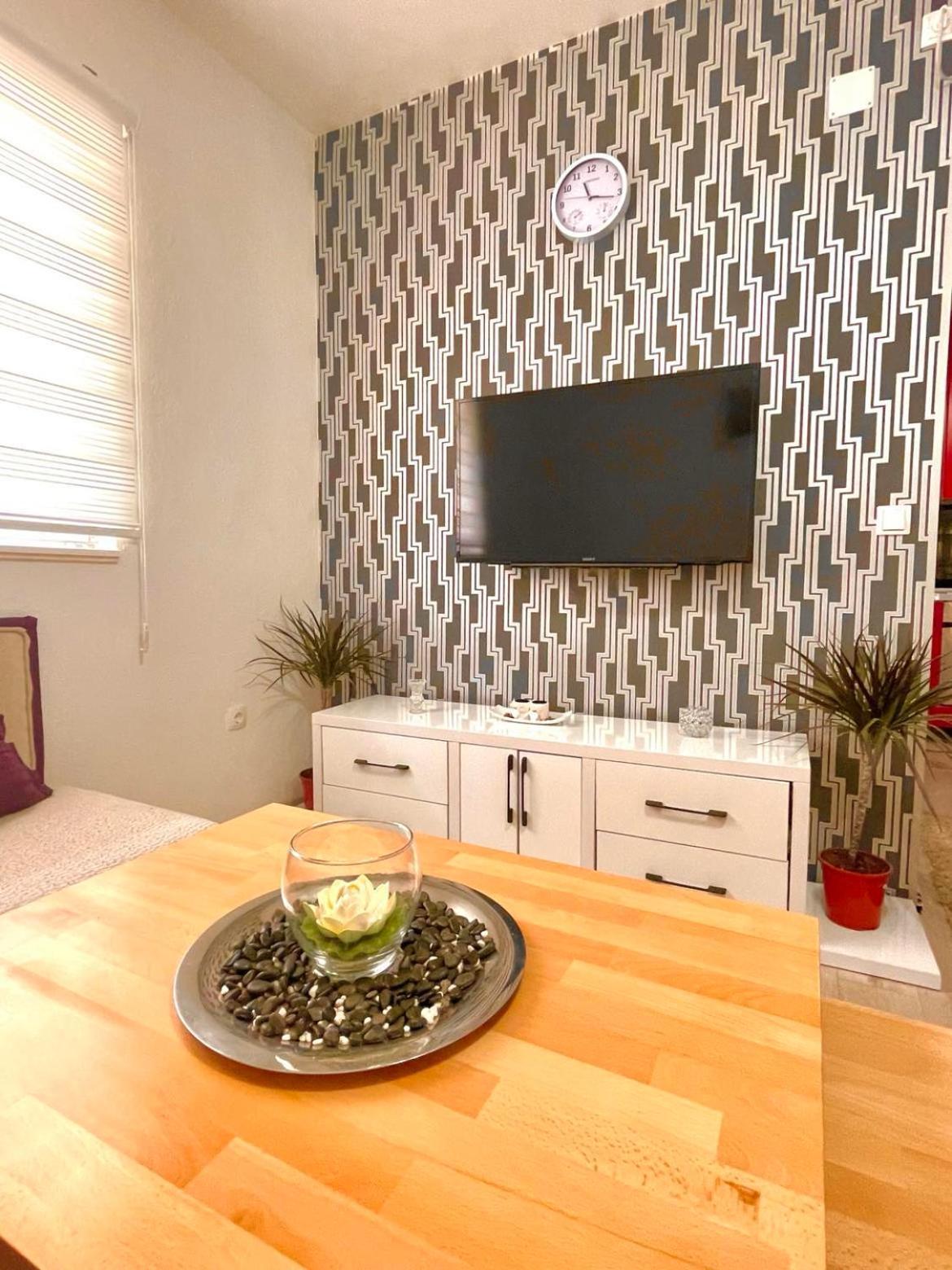 Apartment Adel Мостар Екстер'єр фото